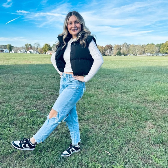 Nike Dunk Low “Panda” (Youth 7 / Women’s 8.5) - Picture 2 of 8